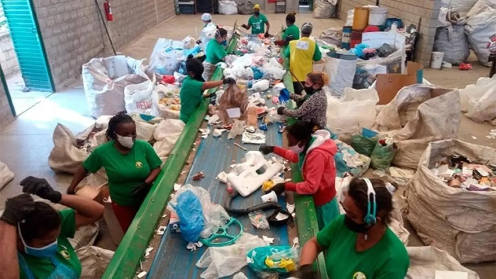 Transformando lixo em futuro: reciclagem para um mundo sustentável