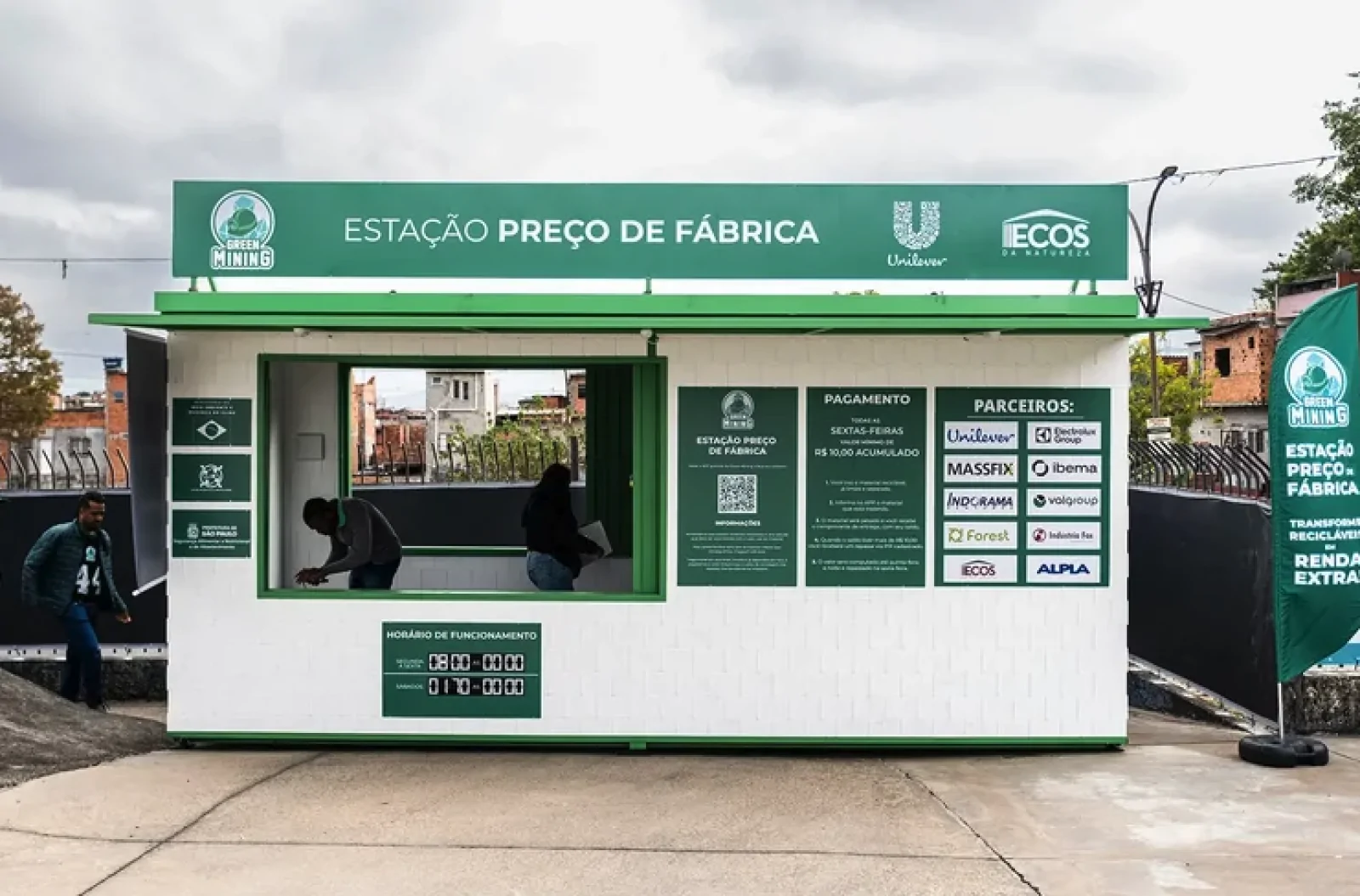 Zona Leste de São Paulo ganha primeira estação que paga por recicláveis e eletrodomésticos